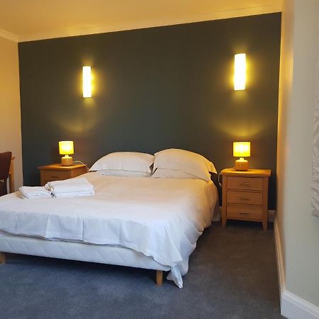 Limes Apartments Haywards Heath Bagian luar foto