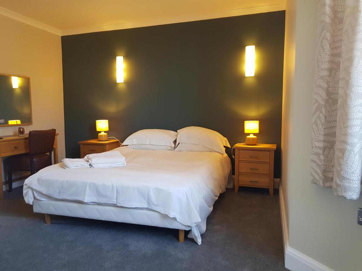 Limes Apartments Haywards Heath Bagian luar foto